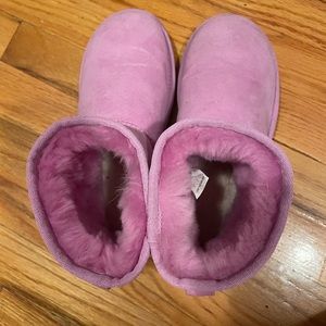 never worn, so cute so hopefully someone is looking for a new pair